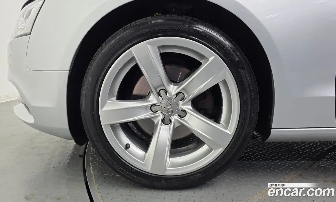 Audi A5 2013 2.0 автомат (гидро), фото 4