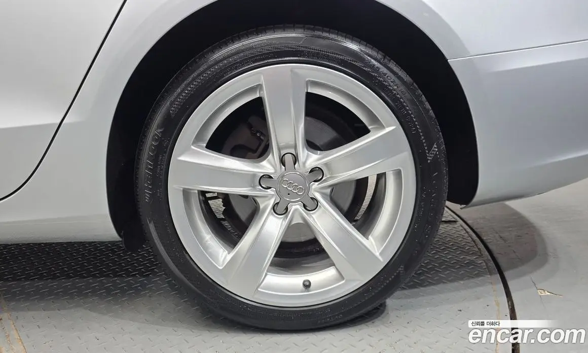 Audi A5 2013 2.0 автомат (гидро), фото 6