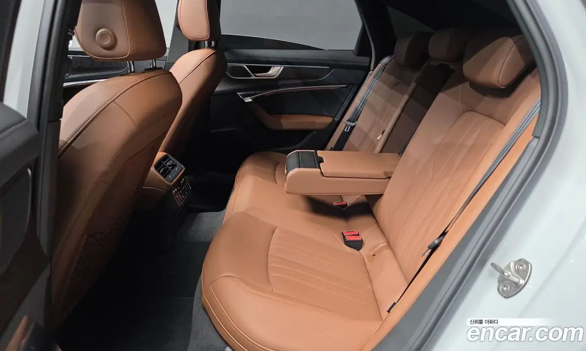 Audi A6 2023 2.0 автомат (гидро), фото 18 Audi A6 2023 2.0 автомат (гидро), фото 18