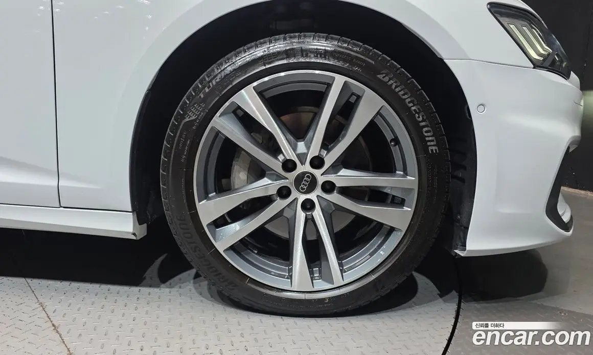 Audi A6 2023 2.0 автомат (гидро), фото 7 Audi A6 2023 2.0 автомат (гидро), фото 7