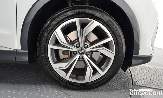 Audi Q4 e-tron 2022 0.2 автомат (гидро), миниатюра 7