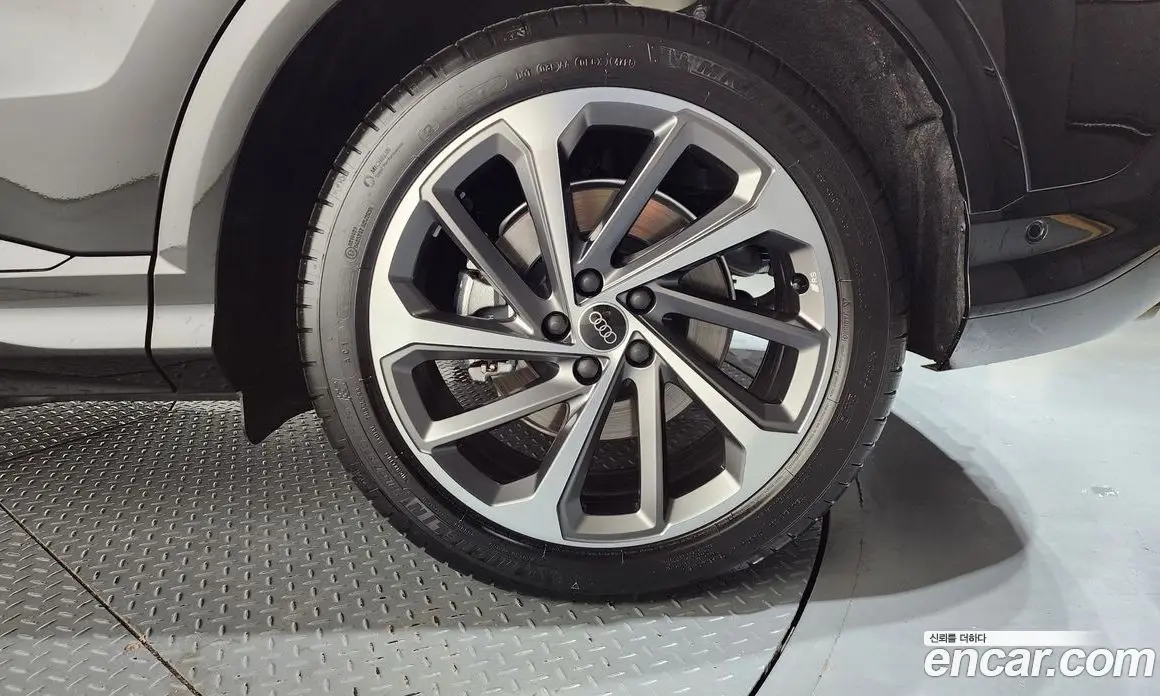Audi Q5 2025 2.0 автомат (гидро), фото 7 Audi Q5 2025 2.0 автомат (гидро), фото 7