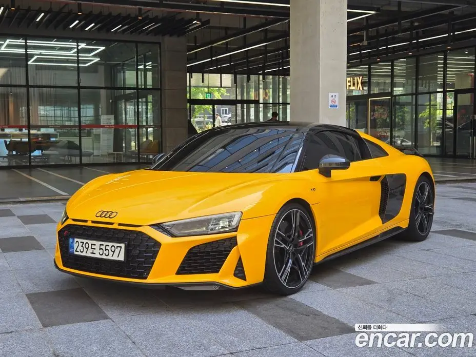 Audi R8 2021 5.2 автомат (гидро), фото 1 Audi R8 2021 5.2 автомат (гидро), фото 1