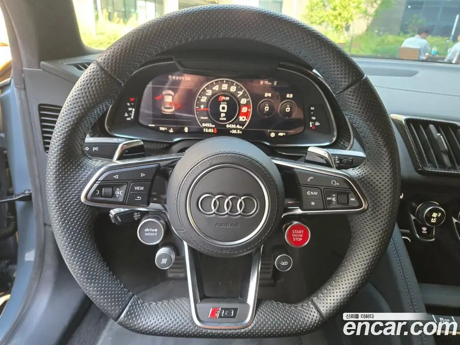 Audi R8 2021 5.2 автомат (гидро), фото 11 Audi R8 2021 5.2 автомат (гидро), фото 11