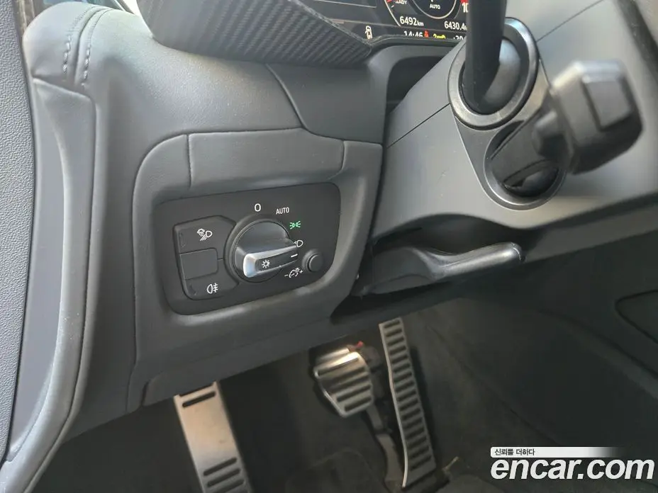 Audi R8 2021 5.2 автомат (гидро), фото 17 Audi R8 2021 5.2 автомат (гидро), фото 17