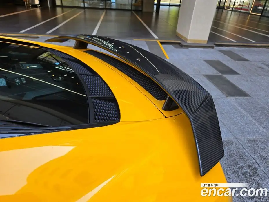 Audi R8 2021 5.2 автомат (гидро), фото 19 Audi R8 2021 5.2 автомат (гидро), фото 19