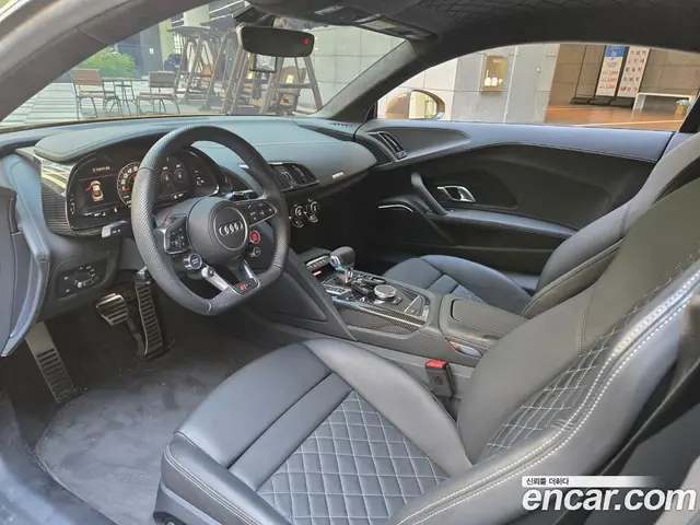 Audi R8 2021 5.2 автомат (гидро), миниатюра 10 Audi R8 2021 5.2 автомат (гидро), миниатюра 10