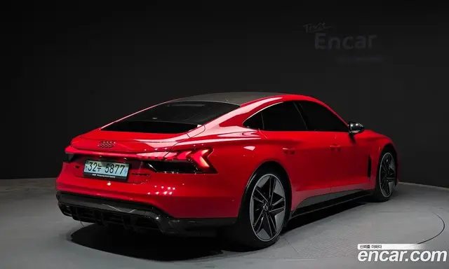 Audi RS e-tron GT 2022 0.1 автомат (гидро), миниатюра 2