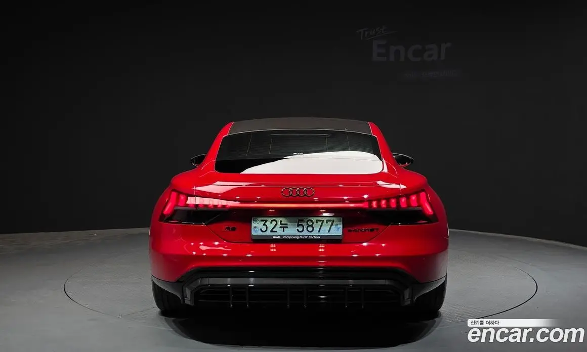 Audi RS e-tron GT 2022 0.1 автомат (гидро), фото 4
