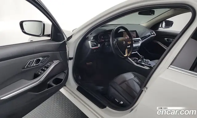 BMW 3 серия 2019 2.0 автомат (гидро), миниатюра 10 BMW 3 серия 2019 2.0 автомат (гидро), миниатюра 10