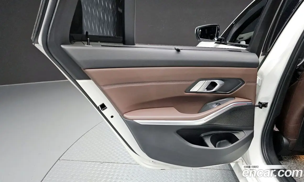 BMW 3 серия 2022 2.0 автомат (гидро), фото 15