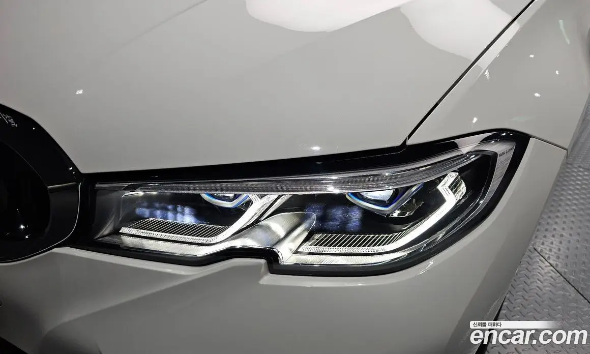 BMW 3 серия 2022 2.0 автомат (гидро), фото 8
