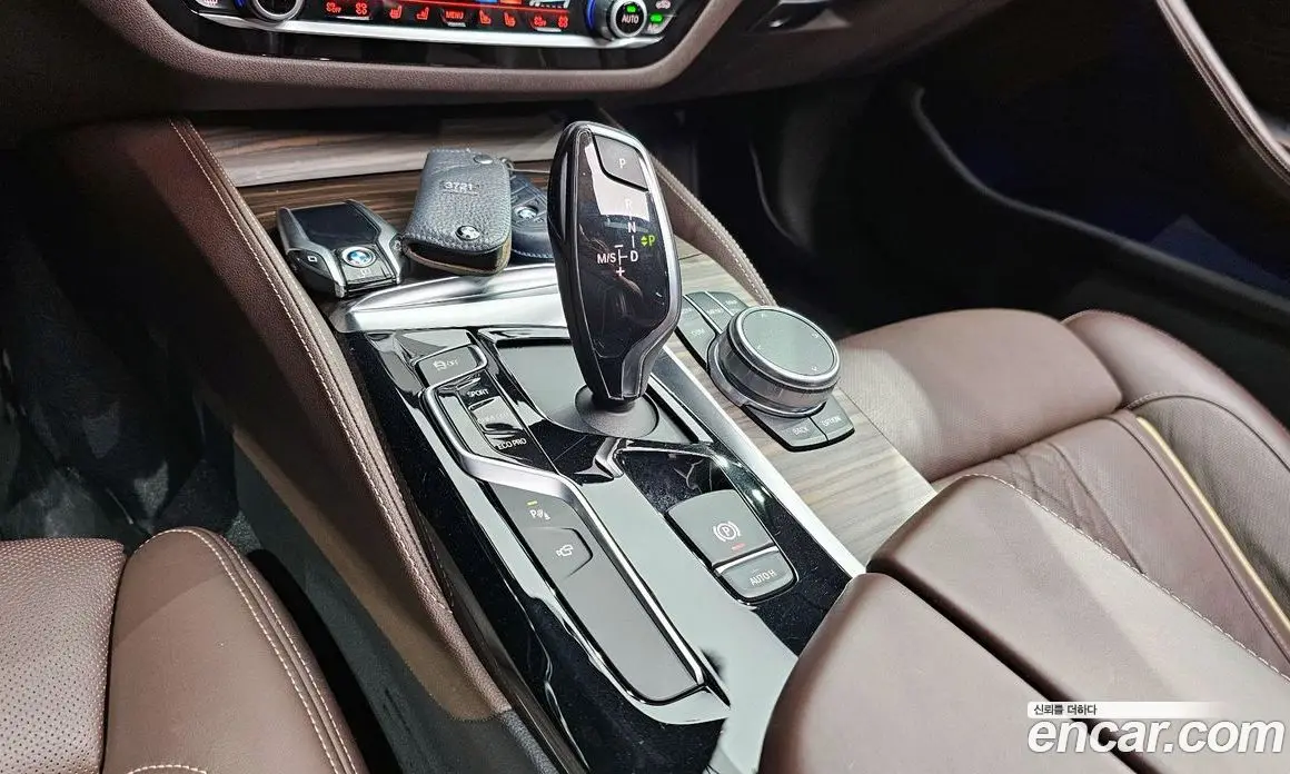 BMW 5 серия 2018 2.0 автомат (гидро), фото 12