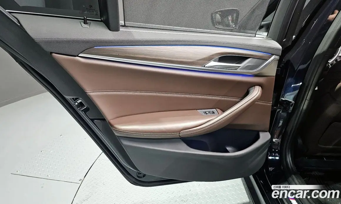 BMW 5 серия 2018 2.0 автомат (гидро), фото 15