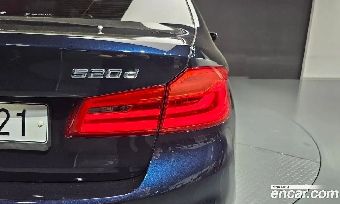 BMW 5 серия 2018 2.0 автомат (гидро), фото 9