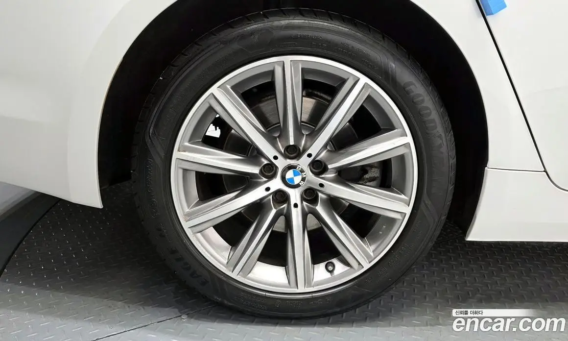 BMW 5 серия 2019 2.0 автомат (гидро), фото 5 BMW 5 серия 2019 2.0 автомат (гидро), фото 5