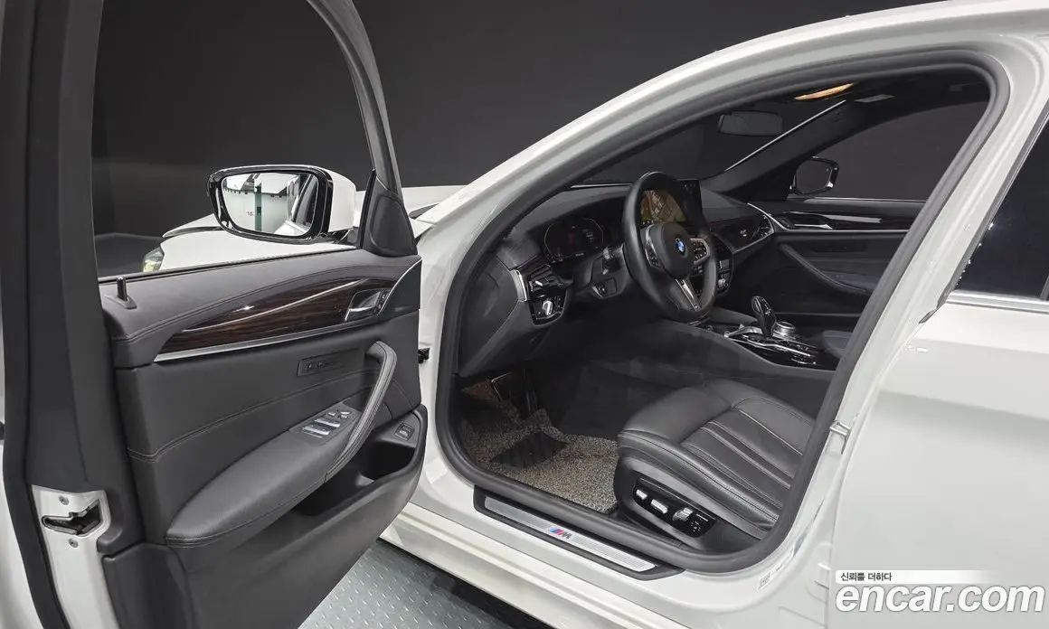 BMW 5 серия 2021 2.0 автомат (гидро), фото 13