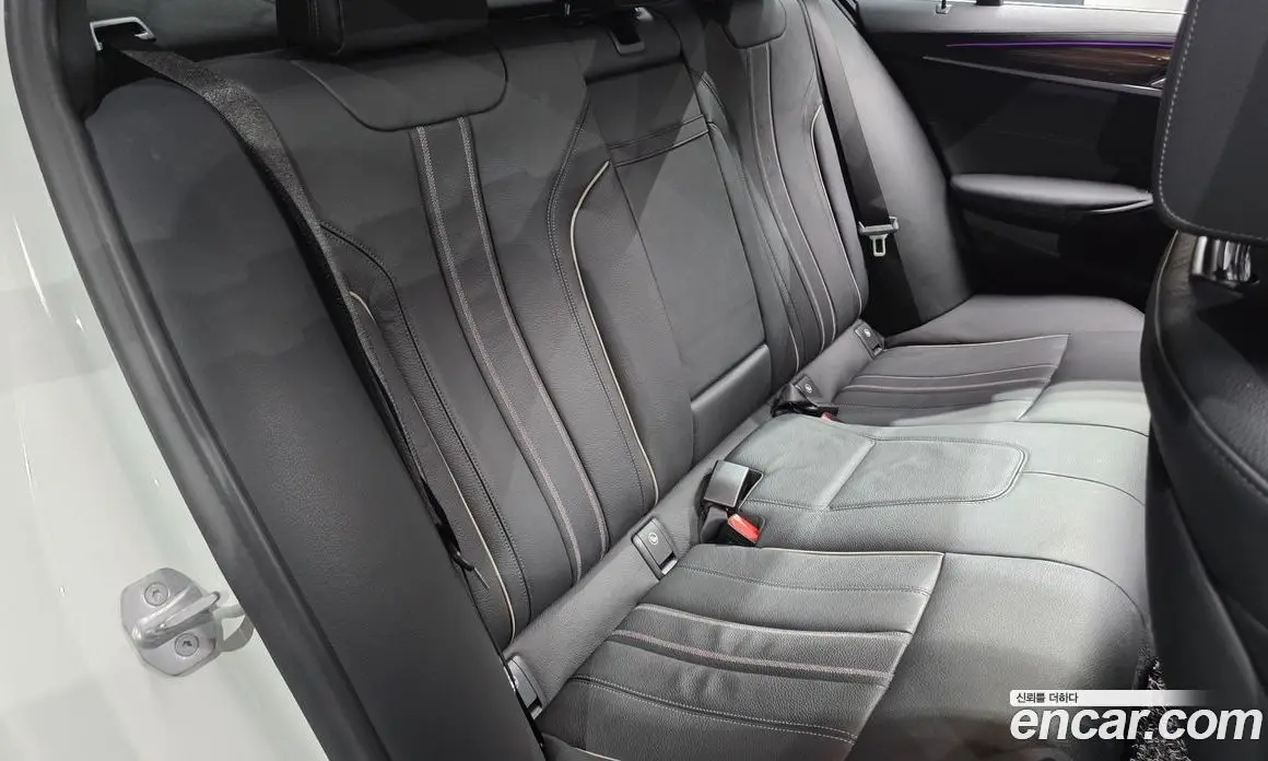 BMW 5 серия 2021 2.0 автомат (гидро), фото 17