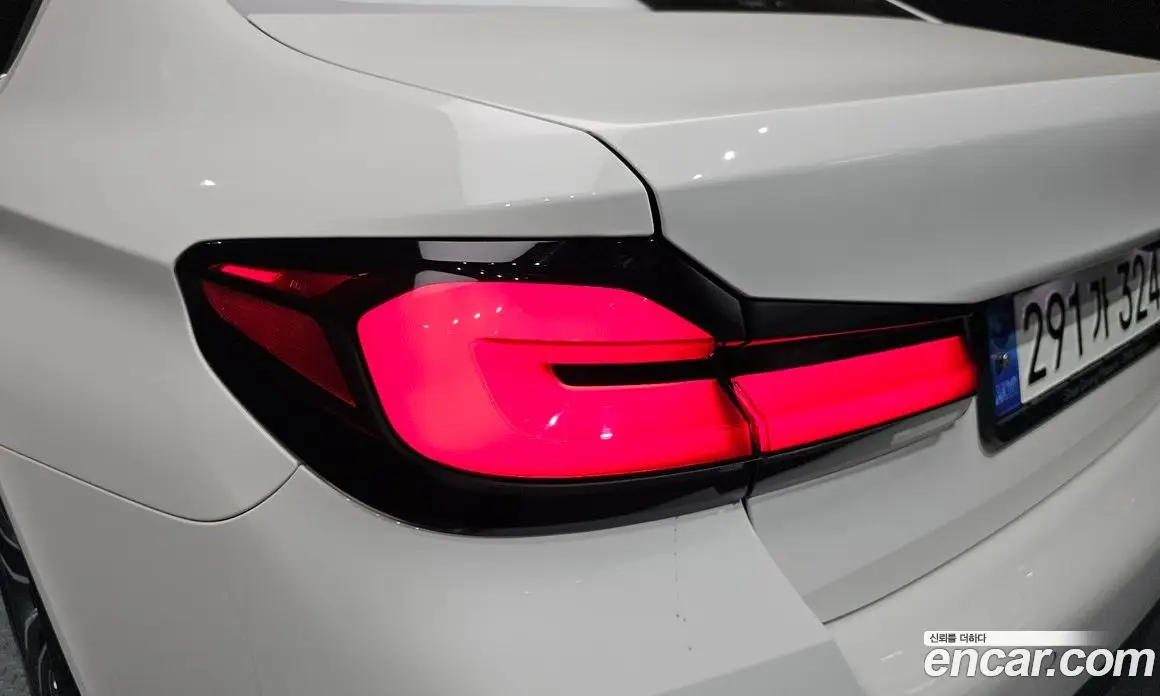 BMW 5 серия 2021 2.0 автомат (гидро), фото 9