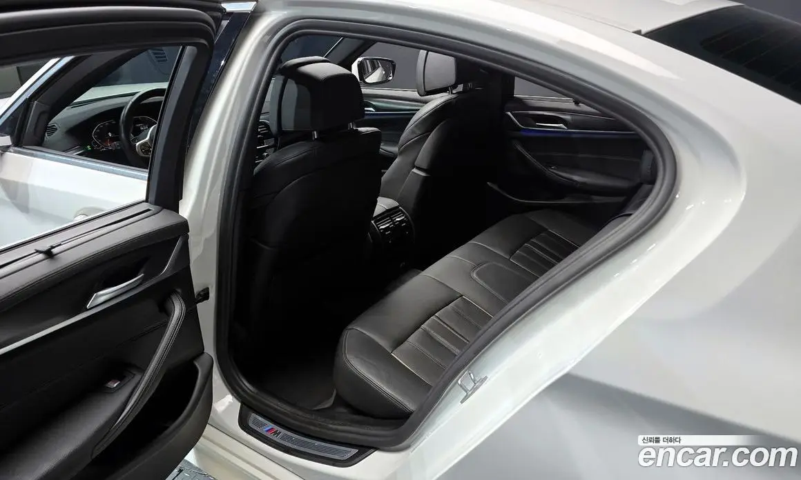 BMW 5 серия 2022 2.0 автомат (гидро), фото 16