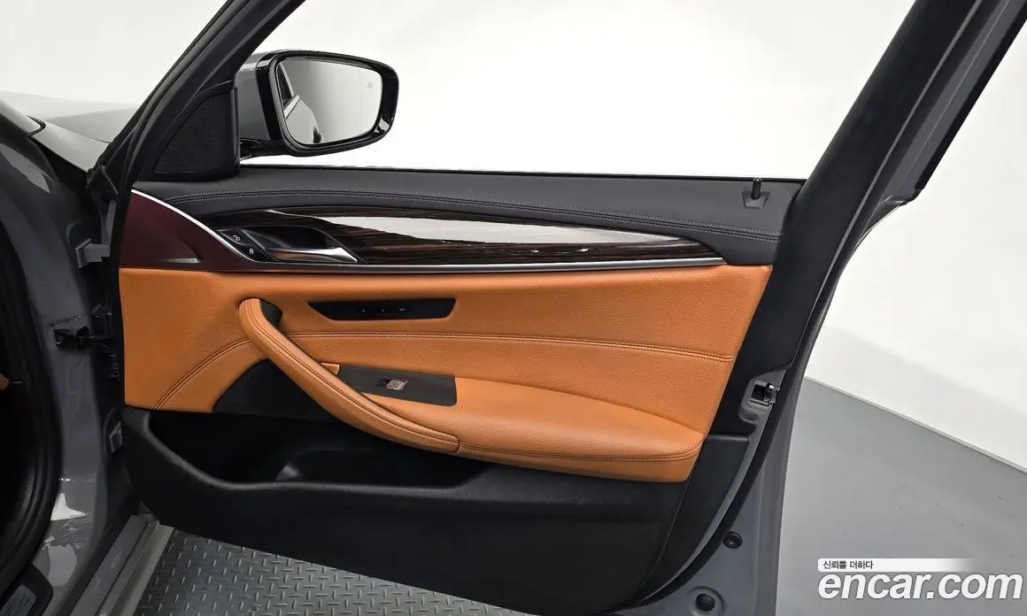 BMW 5 серия 2022 2.0 автомат (гидро), фото 14