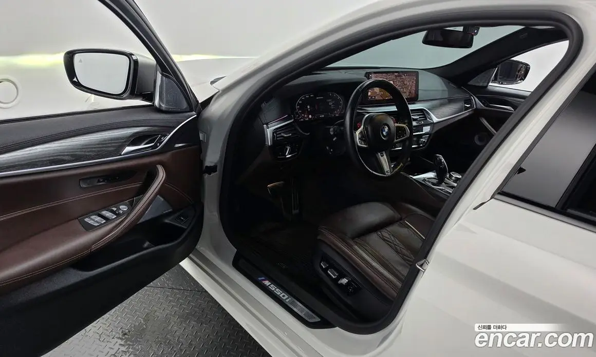 BMW 5 серия 2022 4.4 автомат (гидро), фото 13