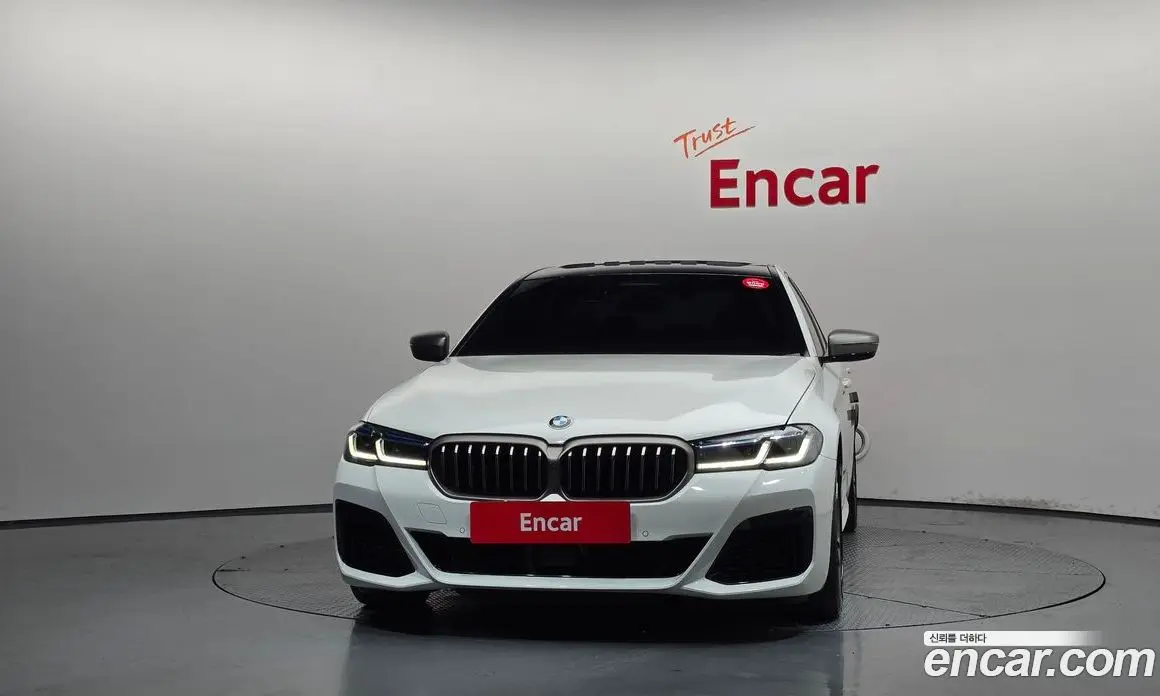 BMW 5 серия 2022 4.4 автомат (гидро), фото 3