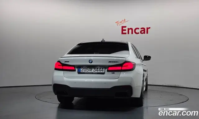 BMW 5 серия 2022 4.4 автомат (гидро), миниатюра 4