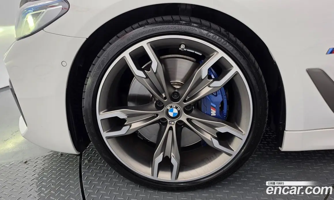 BMW 5 серия 2022 4.4 автомат (гидро), фото 5