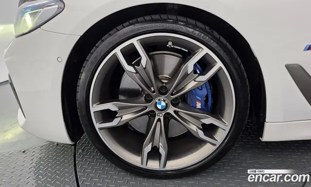 BMW 5 серия 2022 4.4 автомат (гидро), миниатюра 5