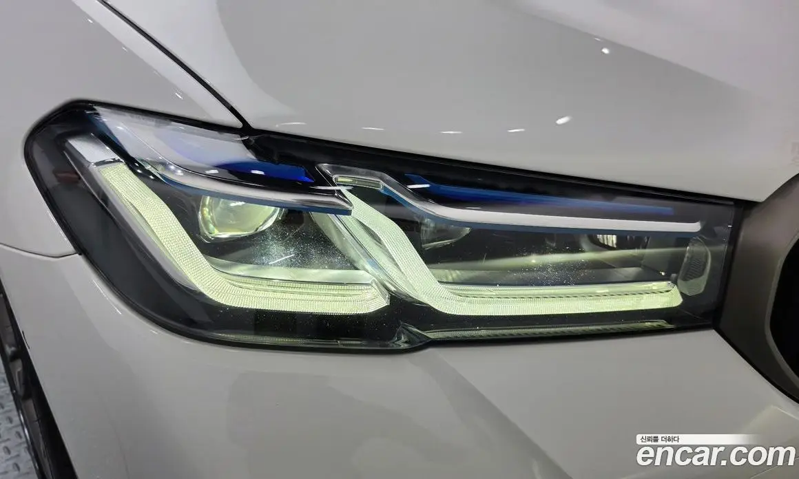 BMW 5 серия 2022 4.4 автомат (гидро), фото 8