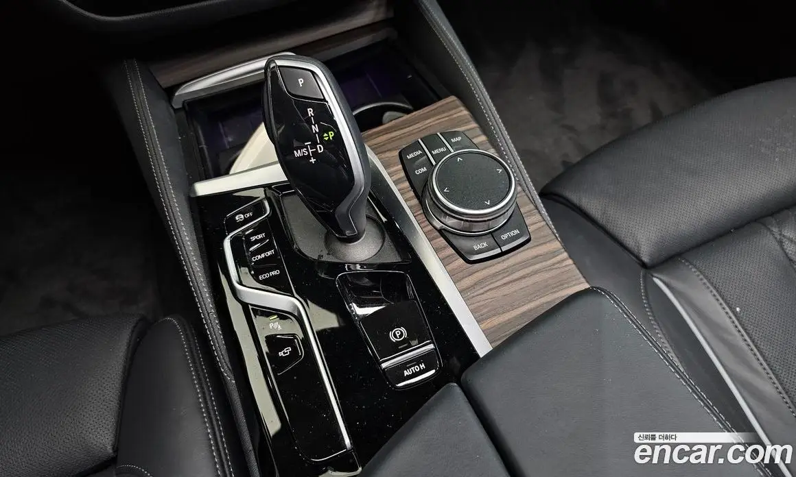 BMW 5 серия 2023 2.0 автомат (гидро), фото 11