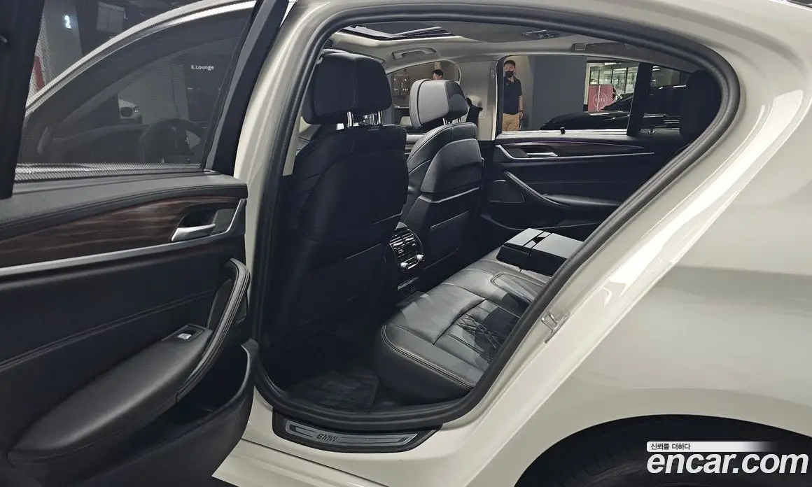 BMW 5 серия 2023 2.0 автомат (гидро), фото 16