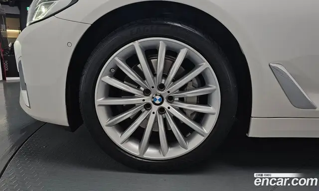 BMW 5 серия 2023 2.0 автомат (гидро), миниатюра 4