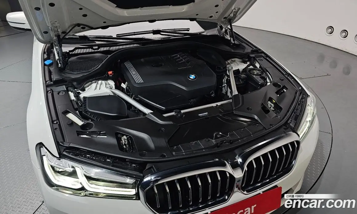 BMW 5 серия 2023 2.0 автомат (гидро), фото 5