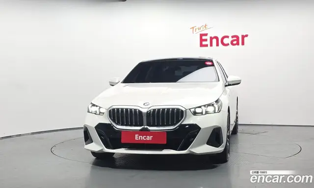 BMW 5 серия 2024 2.0 автомат (гидро), миниатюра 3 BMW 5 серия 2024 2.0 автомат (гидро), миниатюра 3