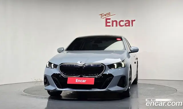 BMW 5 серия 2024 2.0 автомат (гидро), миниатюра 3