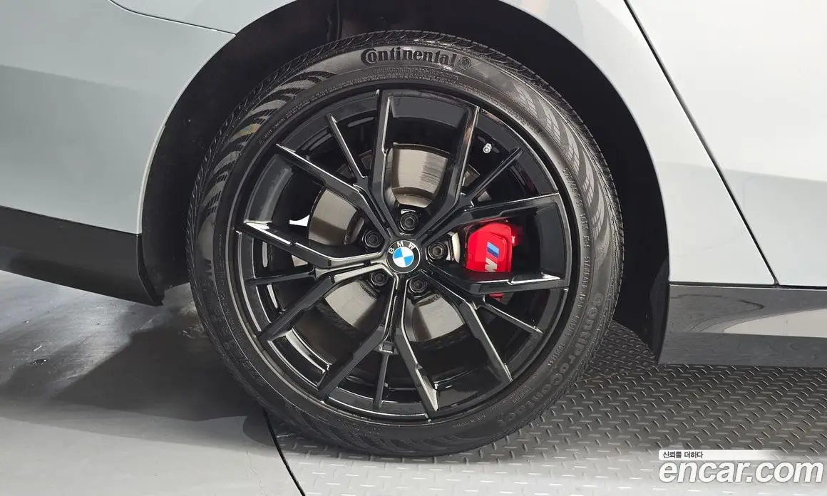 BMW 5 серия 2024 2.0 автомат (гидро), фото 5