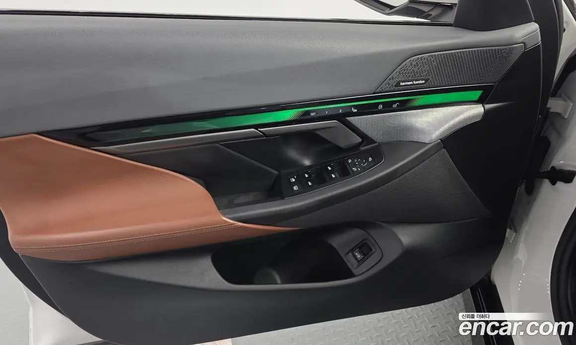 BMW 5 серия 2024 2.0 автомат (гидро), фото 14