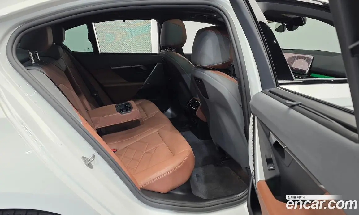 BMW 5 серия 2024 2.0 автомат (гидро), фото 18