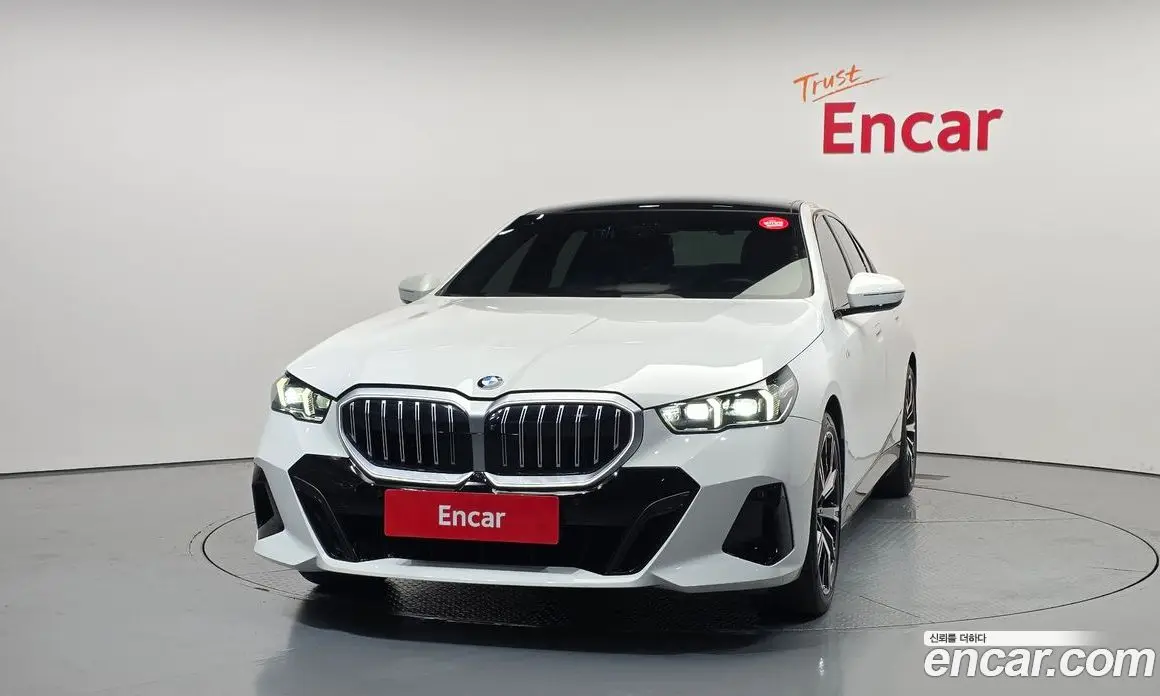 BMW 5 серия 2024 2.0 автомат (гидро), фото 3