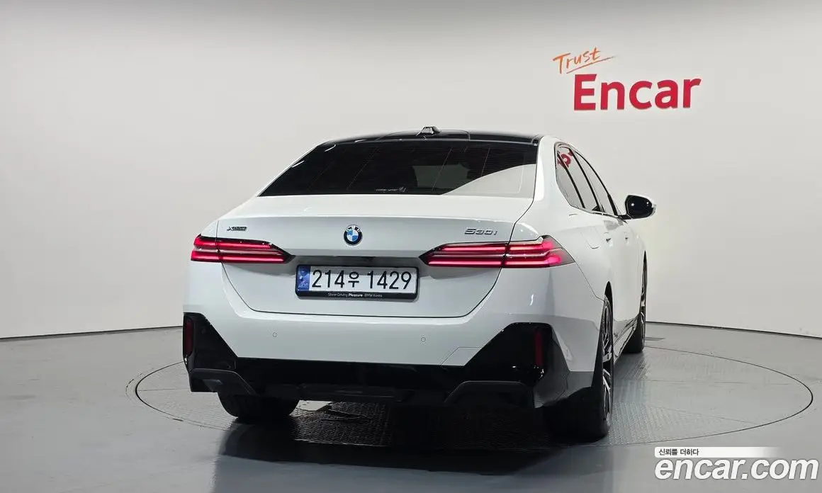 BMW 5 серия 2024 2.0 автомат (гидро), фото 4
