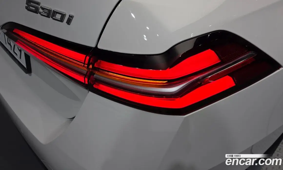 BMW 5 серия 2024 2.0 автомат (гидро), фото 9
