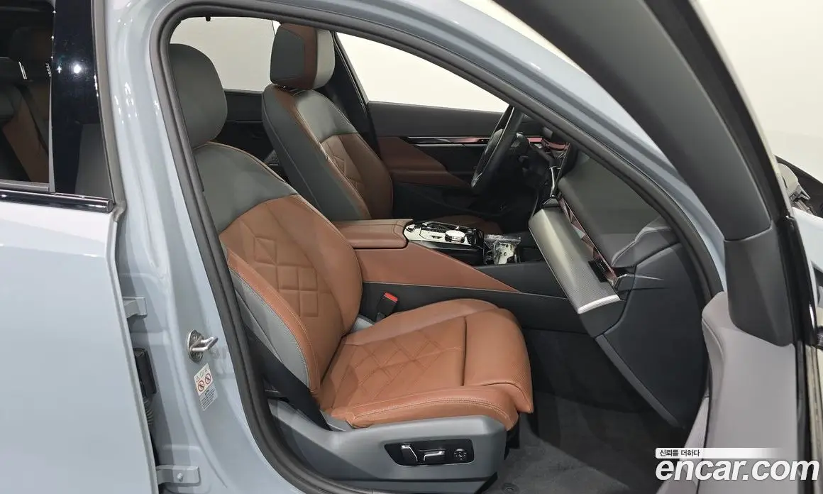 BMW 5 серия 2024 2.0 автомат (гидро), фото 16