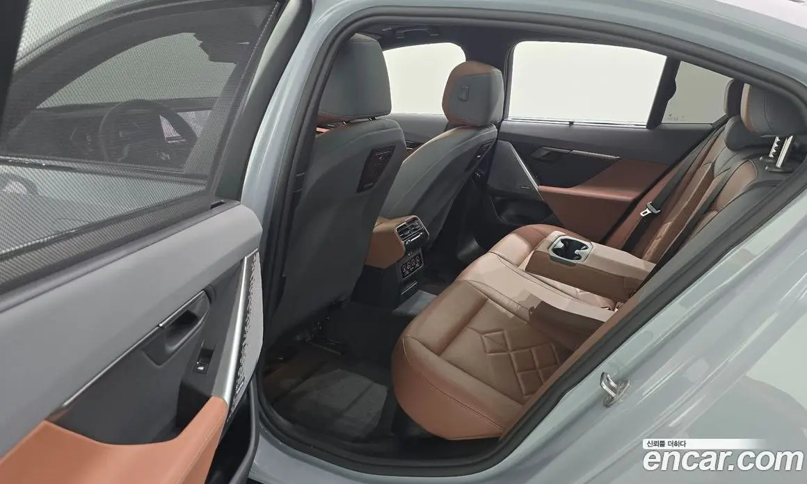 BMW 5 серия 2024 2.0 автомат (гидро), фото 18