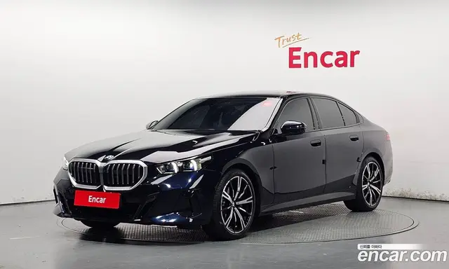 BMW 5 серия, 2026, 5 497 км