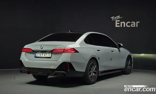 BMW 5 серия 2026 2.0 автомат (гидро), миниатюра 2
