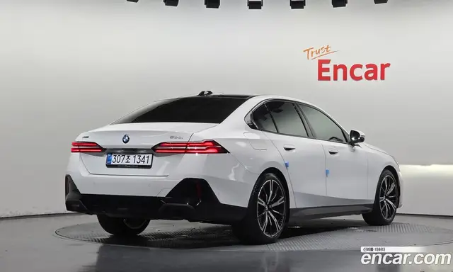 BMW 5 серия 2026 2.0 автомат (гидро), миниатюра 2