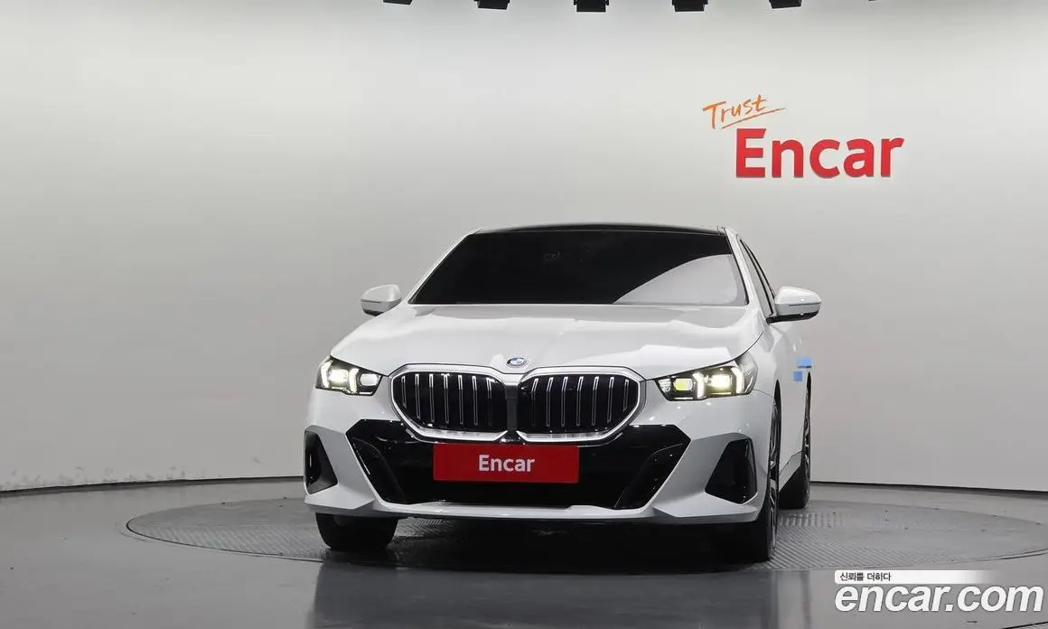 BMW 5 серия 2026 2.0 автомат (гидро), фото 3