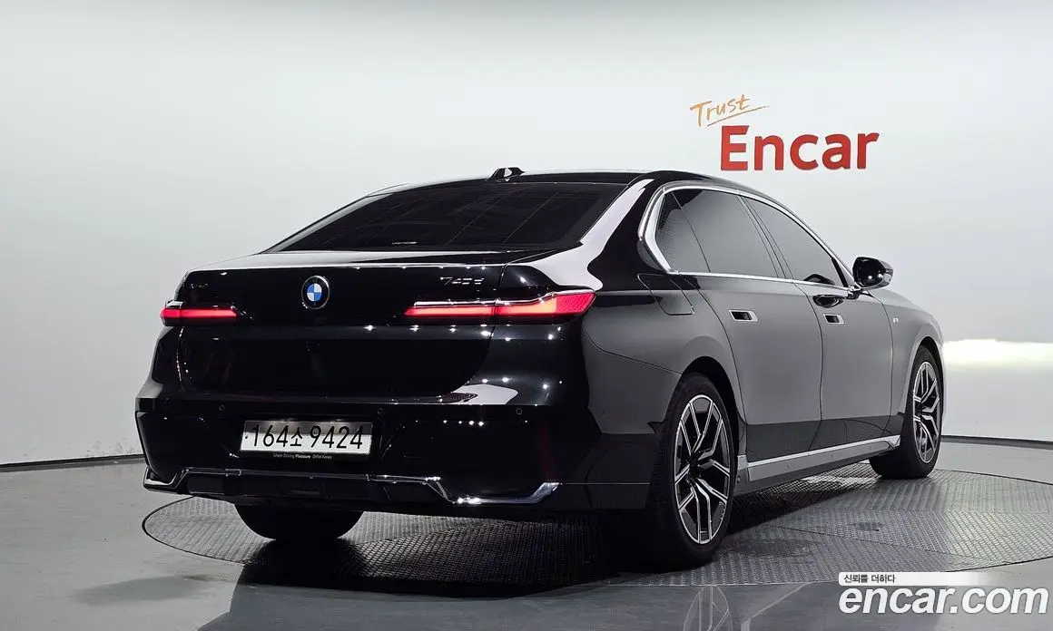 BMW 7 серия 2025 3.0 автомат (гидро), фото 1 BMW 7 серия 2025 3.0 автомат (гидро), фото 1